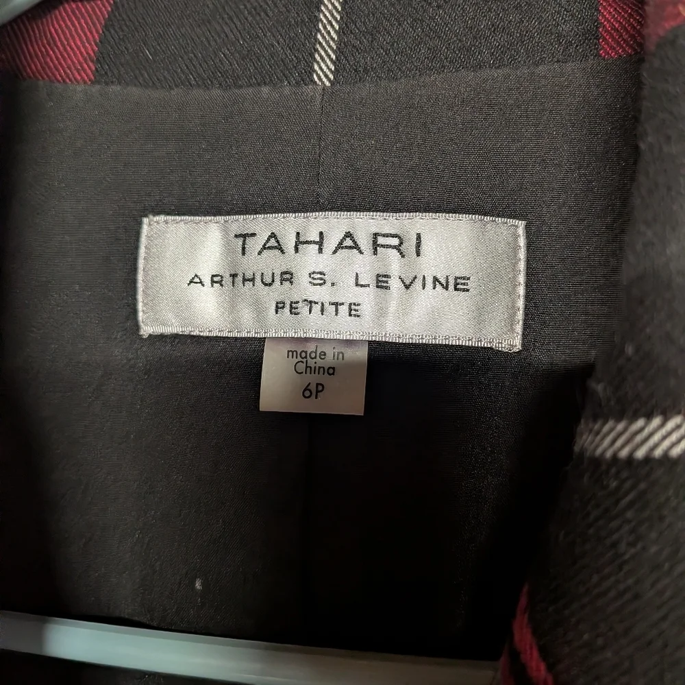 Holiday Party Blazer, Red Plaid Blazer, Tahari Arthur Levine, 6 Petite - Picture 4 of 7